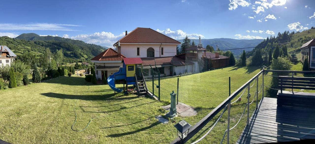 Vila Daria 3 Rucăr Exterior foto